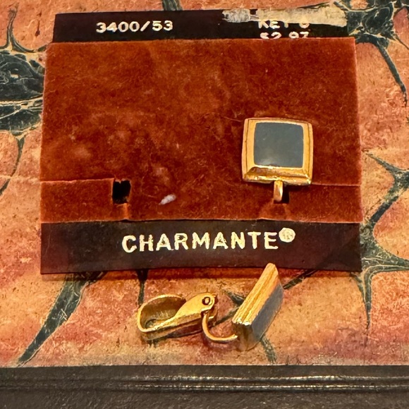 Vintage Charmante Gold and Green Square Clip On Earrings - Picture 6 of 7